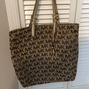 Michael Kors Tote